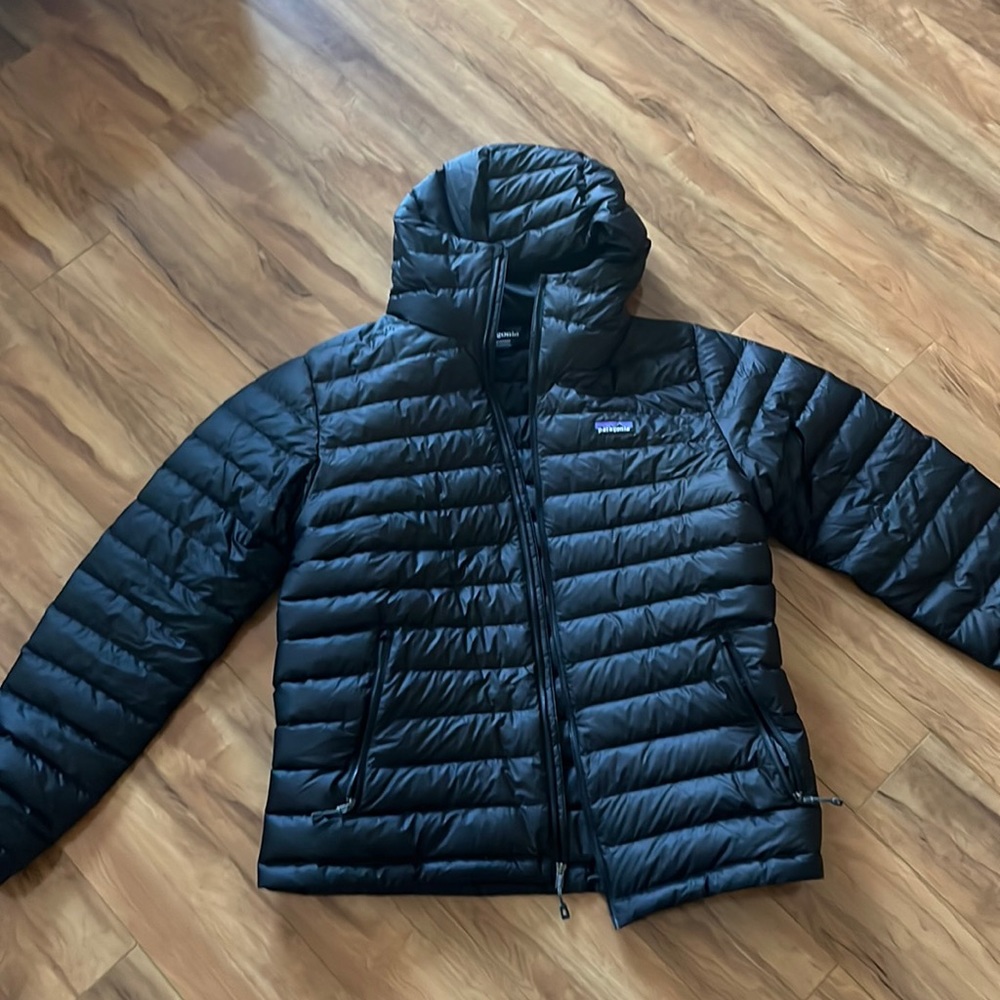 Men's, black, Patagonia down sweater hoody. Great condition